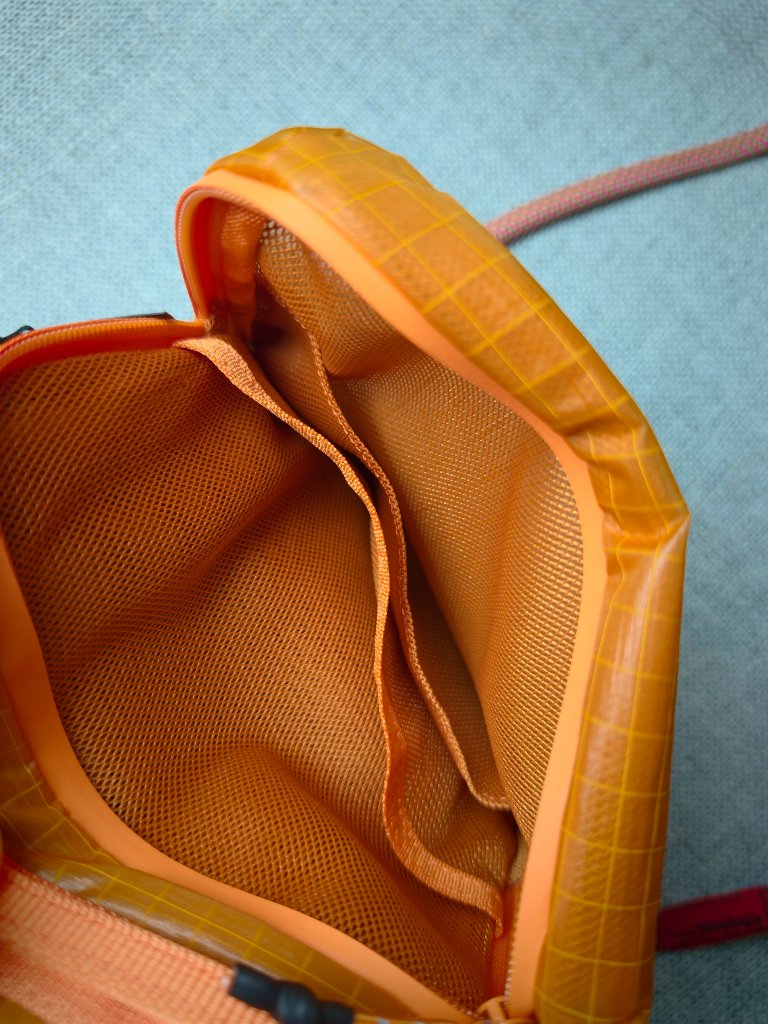 Topologie Cassette Sacoche Medium Bag - Burn Orange Glazed Ripstop 3.5l — image 3 of 3